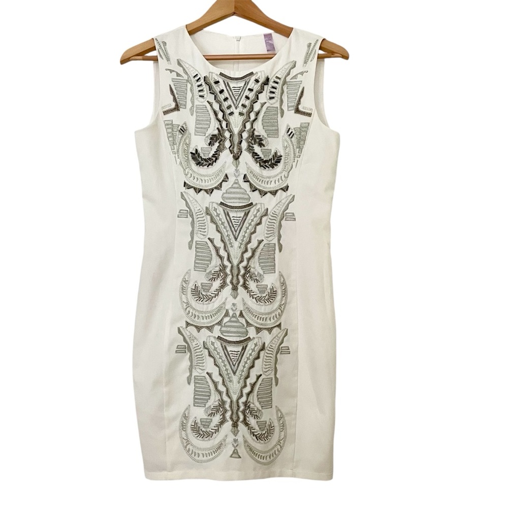 Alya Sleeveless Fitted Mini Dress Size Small Cream Beaded Embroidered Shimmer